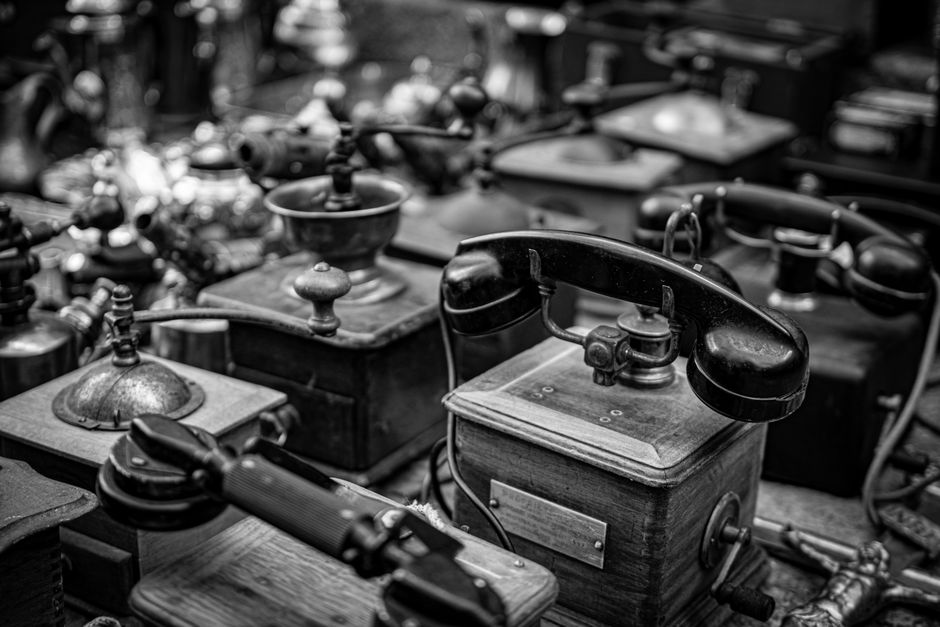 Obiectele Vintage: O Frumusete Ascunsa cu Riscuri Latente pentru Sanatate si Necesitatea Dezinfectarii si Dezinsectiei