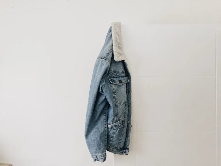 o călătorie în timp prin garderoba bunicii: descoperă haine vintage cu povești Photo Vintage clothes