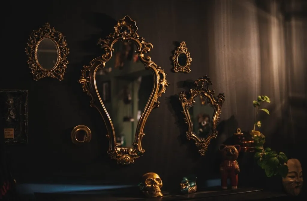 Photo Vintage mirrors