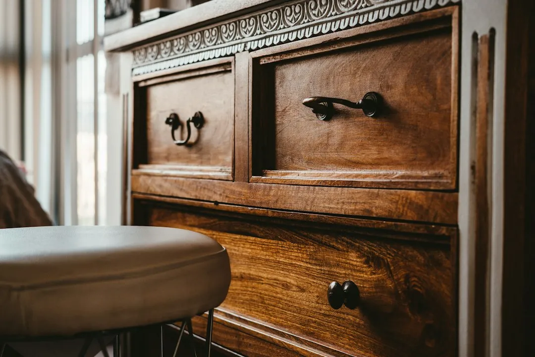 Photo old furniture restoration tips