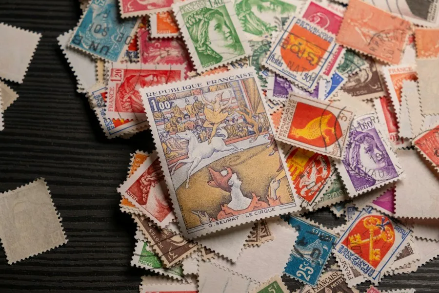 Photo coin and stamp collecting guide