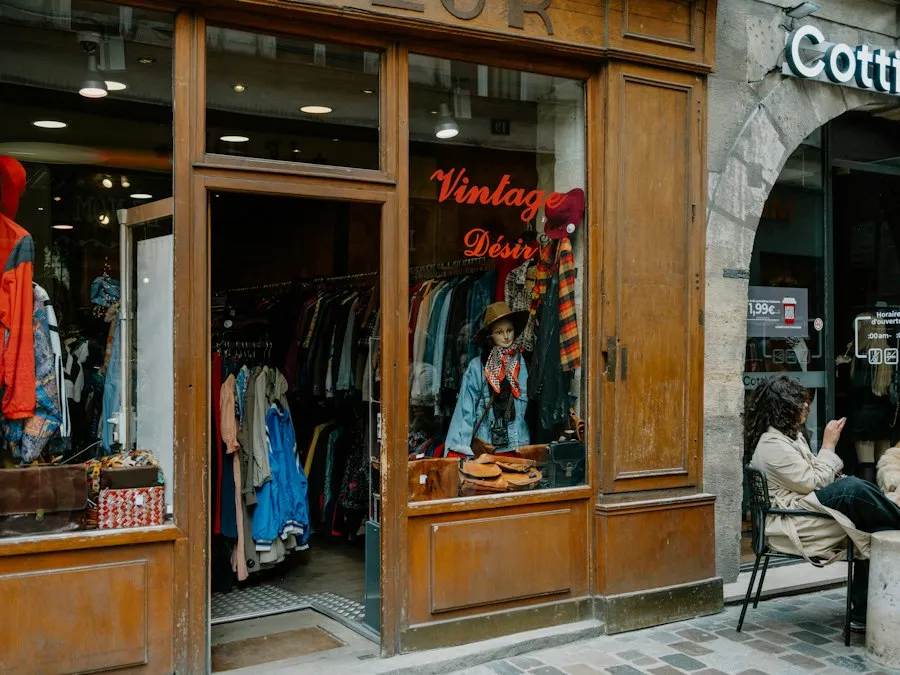 Photo vintage clothing mistakes retro style